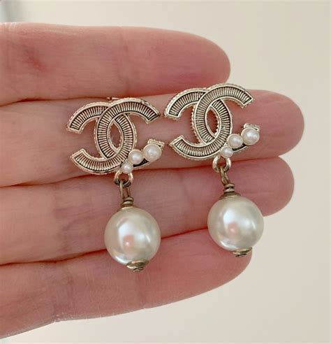 chanel diamond and pearl earrings|Chanel earrings official website.